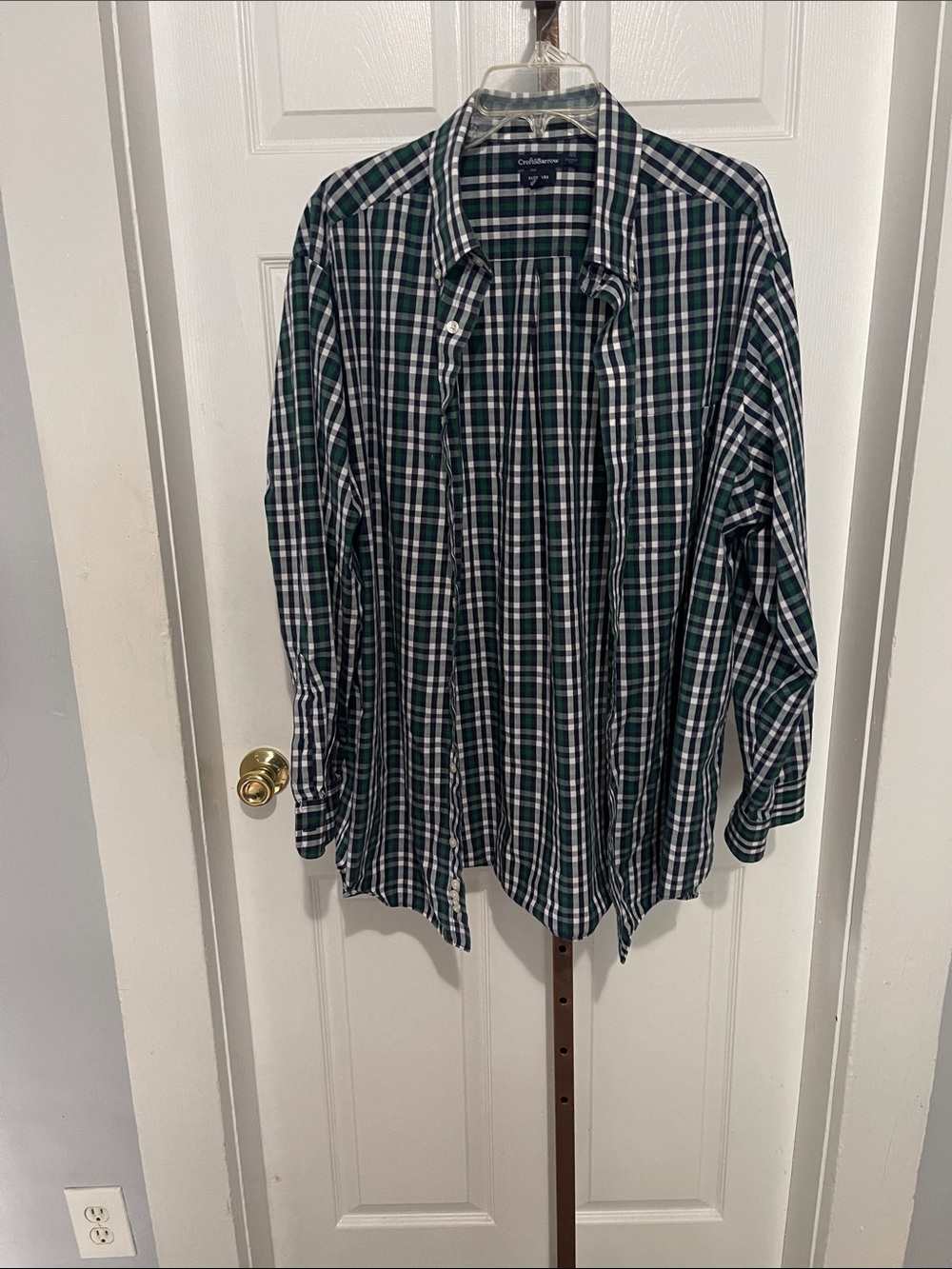 croft & barrow Green and White Plaid Long-Sleeve Button-Down Shirt
